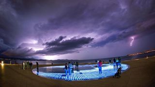 Grmljavinsko nevrijeme 11. rujna 2013. Foto: Filip Brala/PIXDELL Grmljavinsko nevrijeme 11. rujna 2013. Foto: Filip Brala/PIXDELL