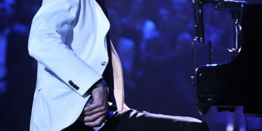 Zagreb, 280411.
KD Vatroslav Lisinski.
Dobrotvorni koncert – Lisinski za Japan.
Na slici: Maksim Mrvica prije nastupa.
Foto: Boris Kovacev / CROPIX Zagreb, 280411.
KD Vatroslav Lisinski.
Dobrotvorni koncert – Lisinski za Japan.
Na slici: Maksim Mrvica prije nastupa.
Foto: Boris Kovacev / CROPIX