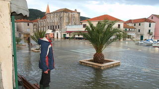Plima u Starom Gradu na Hvaru 9. studenog 2010, Foto: Petar Botteri
