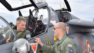 Tri francuska vojna aviona Dassault Alphajet u posjeti bazi Zemunik