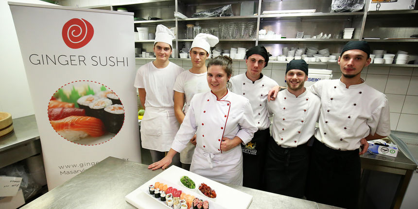 Kako se sinoć spremao sushi za večerašnje otvaranje Tuna, Sushi & Wine Festivala