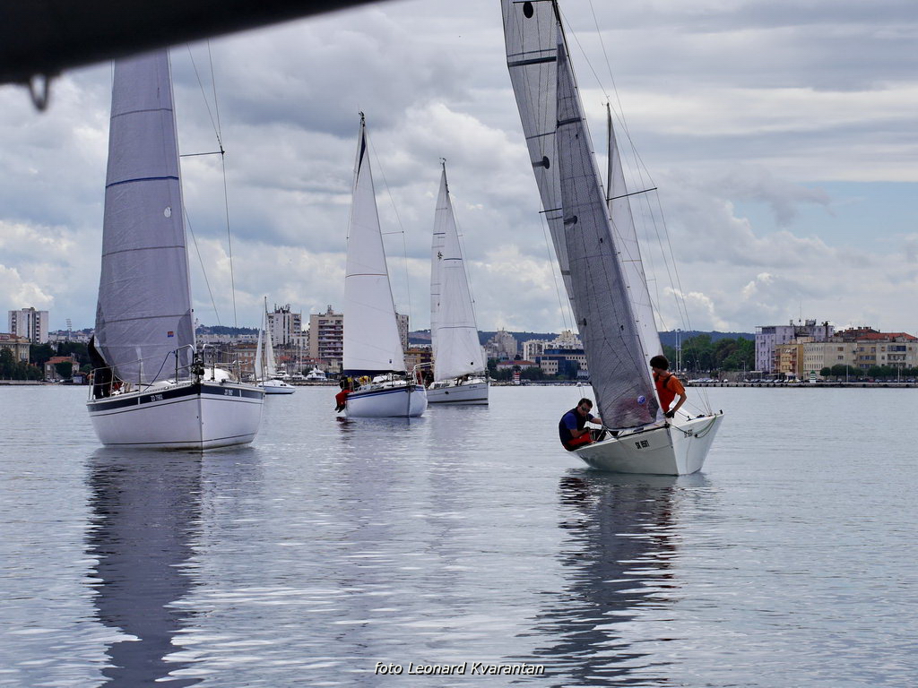 Image 441253 (auto) Image 441253 (auto)