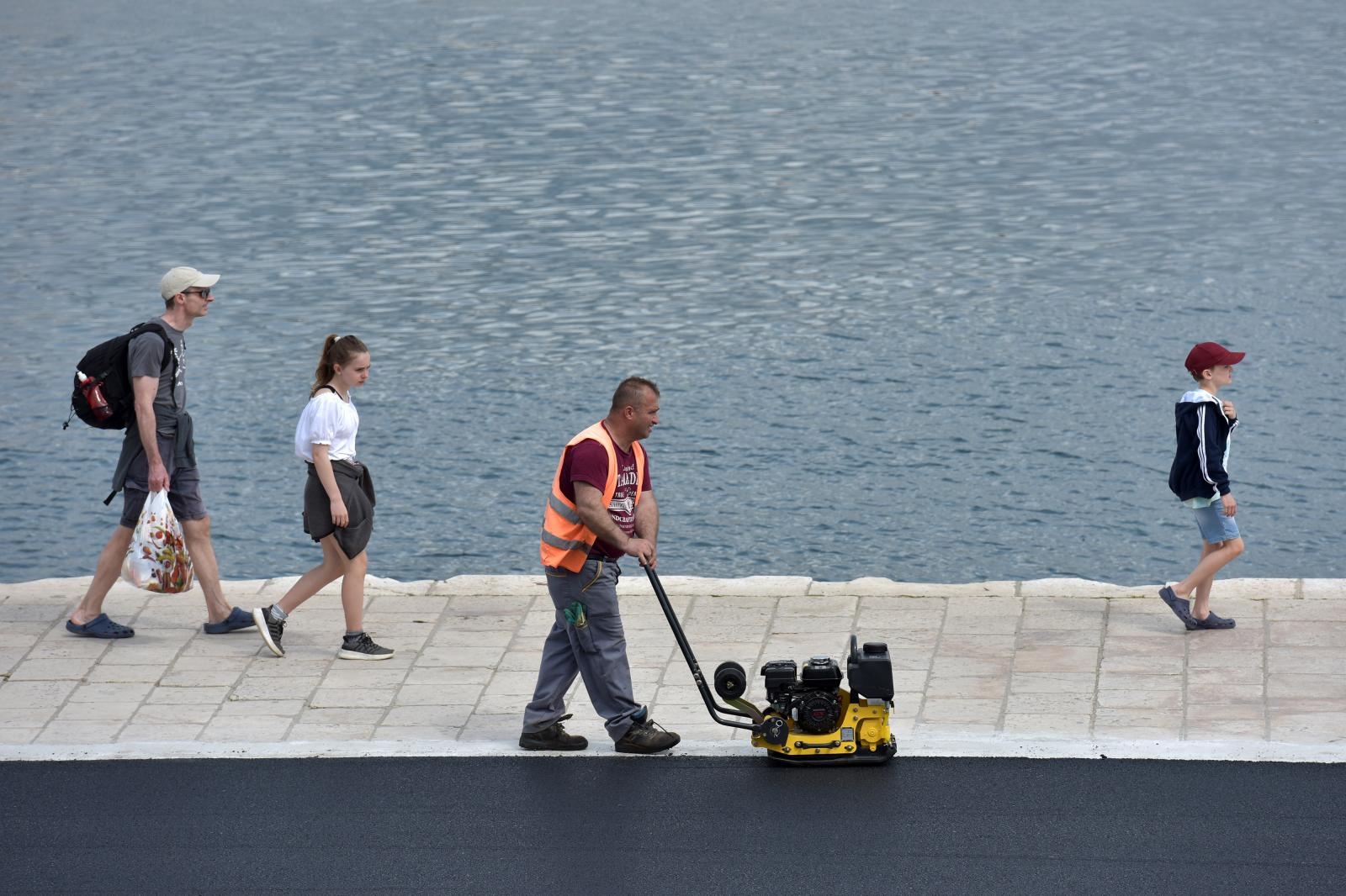 Radovi na Liburnskoj obali Radovi na Liburnskoj obali