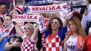 Katar – 24. svjetsko rukometno prvenstvo, osmina finala, Hrvatska – Brazil 26-25. Hrvatski navijaci. Photo: Goran Stanzl/PIXSEL