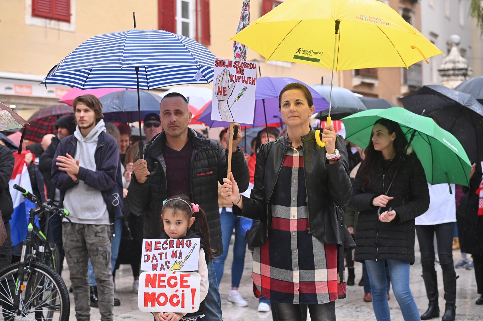 U Zadru novi prosvjed protiv covid potvrda