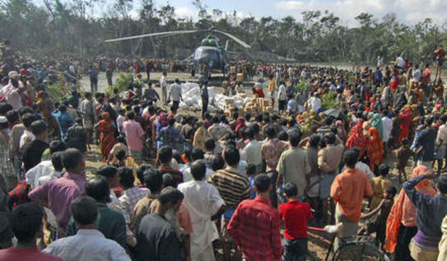 Bangladeš – akcija spašavanja/Foto: AP