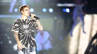 Image 379307 (auto) Image 379307 (auto)