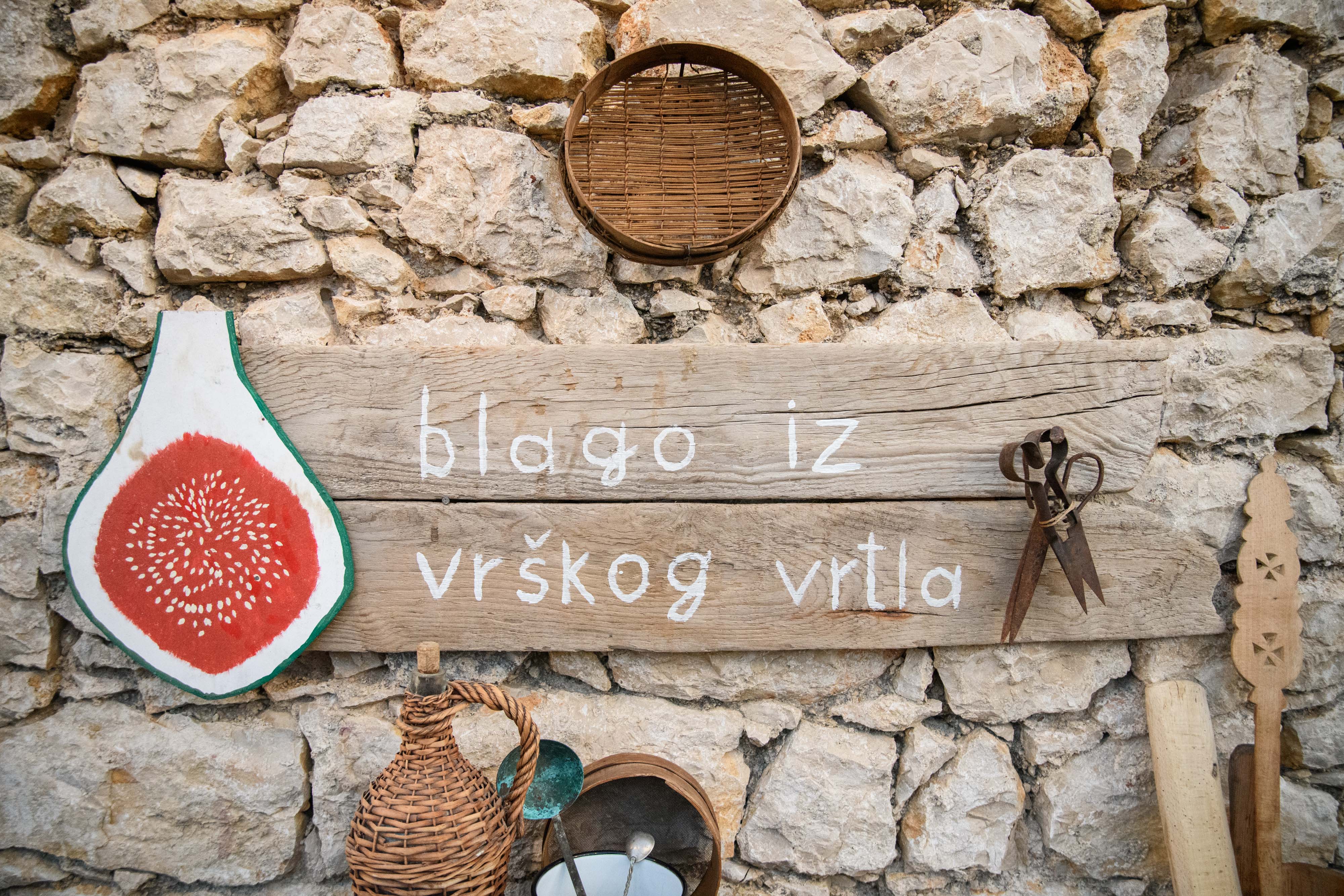 7. Vrške ćakule 7. Vrške ćakule