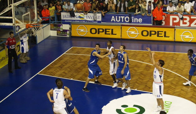 Zadar – Cibona 87-80 3.10.07.