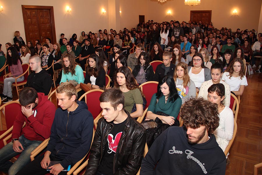 Susret studenata prve godine studija s Rektorom, foto: Iva Perinčić