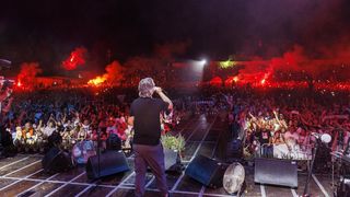 Mišo Kovač i prijatelji na Starom placu u Splitu Mišo Kovač i prijatelji na Starom placu u Splitu