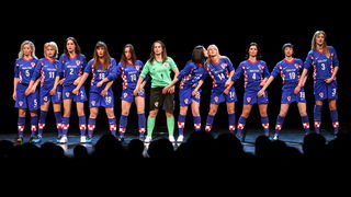 Zagreb, 240110.
U zagrebackom HNK veceras je premijerno izvedena predstava Srce moje kuca za nju. Montaz stroj i Plesni centar Tala inscenirali su legendarnu nogometnu utakmicu Hrvatske protiv Engleske iz 2007. g. kada je Hrvatska pobijedila na Wembley st