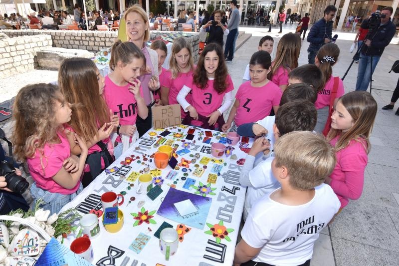 Održana manifestacija “Staza glagoljaša” na Kalelargi i na Forumu. Foto: Dino Stanin/PIXSELL Održana manifestacija “Staza glagoljaša” na Kalelargi i na Forumu. Foto: Dino Stanin/PIXSELL