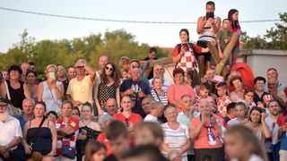 U rodnom Nadinu priređen doček za srebrnog reprezentativca Šimu Vrsaljka