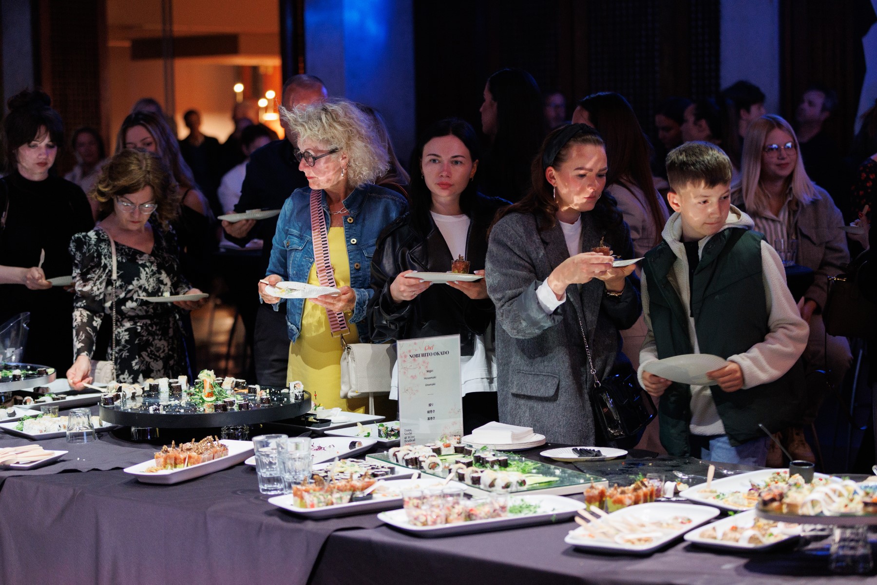Gala večera japanskih i hrvatskih kuhara napunila Arsenal do posljednjeg mjesta Gala večera japanskih i hrvatskih kuhara napunila Arsenal do posljednjeg mjesta