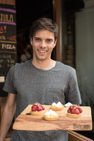 Kroštula sa stilom proslavila prvih stotinu zagrebačkih dana Kroštula sa stilom proslavila prvih stotinu zagrebačkih dana