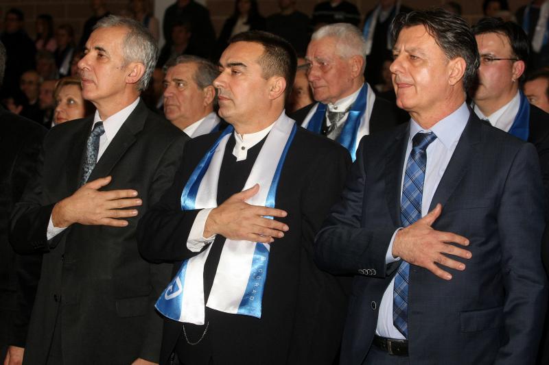 Grad Biograd na moru odrzao je svecanu sjednicu na kojoj su urucene zahvalnice zasluznim gradjanima. Sjednici su nazocili i generali Ante Gotovina i Mladen Markac koji je proglasen za pocasnog gradjanina. Photo: Dino Stanin/PIXSELL