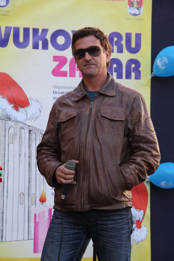 Vukovaru ZaDar na Narodnom trgu, foto: Iva Perinčić Vukovaru ZaDar na Narodnom trgu, foto: Iva Perinčić