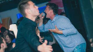 Zadarska večer s Ivicom Sikirićem Ićom u Hitch baru, 8.5.2015. (Foto: Ivan Toman) Zadarska večer s Ivicom Sikirićem Ićom u Hitch baru, 8.5.2015. (Foto: Ivan Toman)