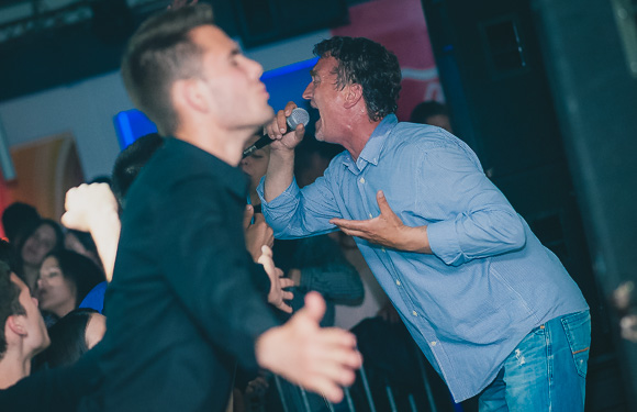 Zadarska večer s Ivicom Sikirićem Ićom u Hitch baru, 8.5.2015. (Foto: Ivan Toman) Zadarska večer s Ivicom Sikirićem Ićom u Hitch baru, 8.5.2015. (Foto: Ivan Toman)