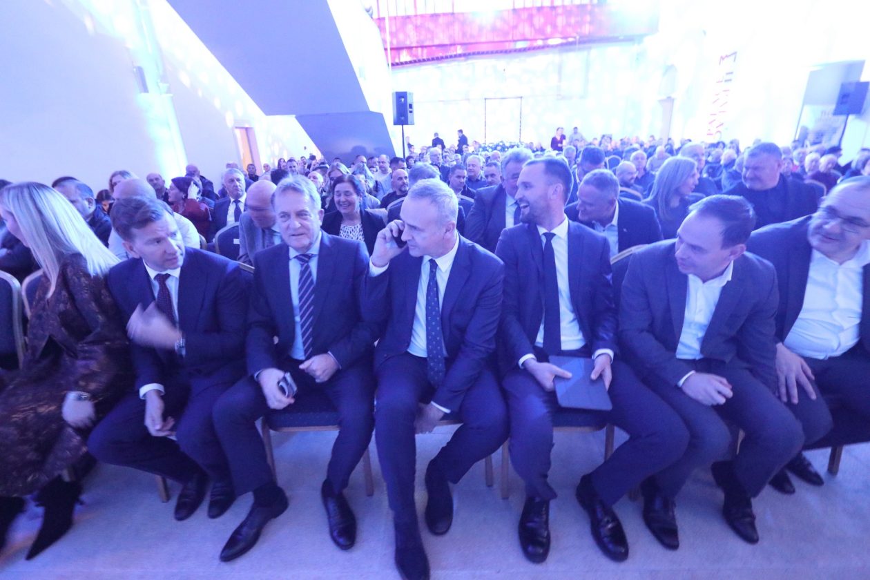 605536400_1344483201053446_6425683513176072975_n 605536400_1344483201053446_6425683513176072975_n