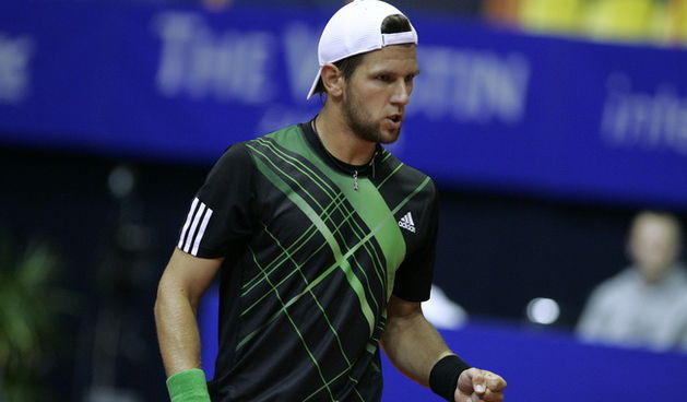 Zagreb, 010210. U Domu sportova se od 01.02.-07.02. odrzava teniski turnir PBZ Zagreb Indoors. Odigran je mec izmedju austrijanca Jurgen Melzera i njemca Daniela Brandsa u kojem je slavio austrijanac sa 2:0 u setovima. Na fotografiji: Jurgen Melzer. Foto: