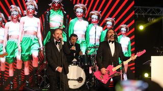 Let 3 nastupio na svečanom obilježavanju 50. obljetnice Sveučilišta u Rijeci Let 3 nastupio na svečanom obilježavanju 50. obljetnice Sveučilišta u Rijeci