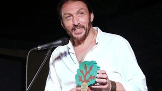 Nakon svecane podjele nagrada publici je prikazana predstava Slucaj rogonja.