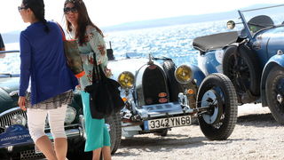 Zadar, 050612.
Oldtimer Rally “2Fast4You” na relaciji Ancona – Makarska – Dubrovnik – Zadar – Split odrzava se od 1. – 7. lipnja 2012. godine u organizaciji talijanske agencije “Solo Croazia” . Danas su sudionici rallya svoje limene ljubimce u posljepodne