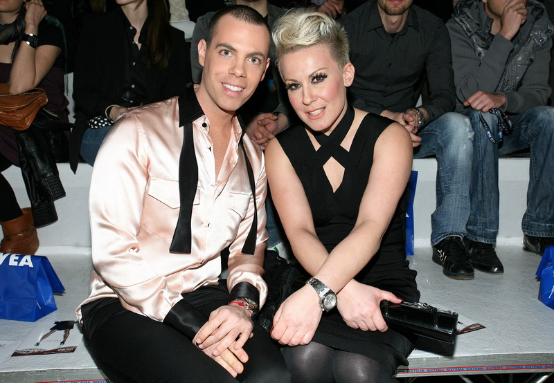 U trgovackom centru West gate odrzana je druga vecer modnog dogadjaja Nivea Cro a porter. Revije ce trajati od 24. do 27. ozujka. U trgovackom centru West gate odrzana je druga vecer modnog dogadjaja Nivea Cro a porter. Revije ce trajati od 24. do 27. ozujka.