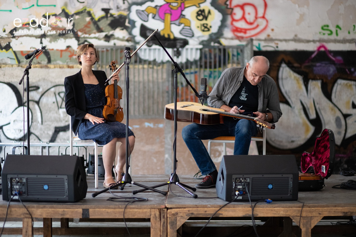 KvartArt 2018: Intimna večer u skate parku uz vrhunski koncert Miroslava Tadića i Yvette Holzwarth KvartArt 2018: Intimna večer u skate parku uz vrhunski koncert Miroslava Tadića i Yvette Holzwarth