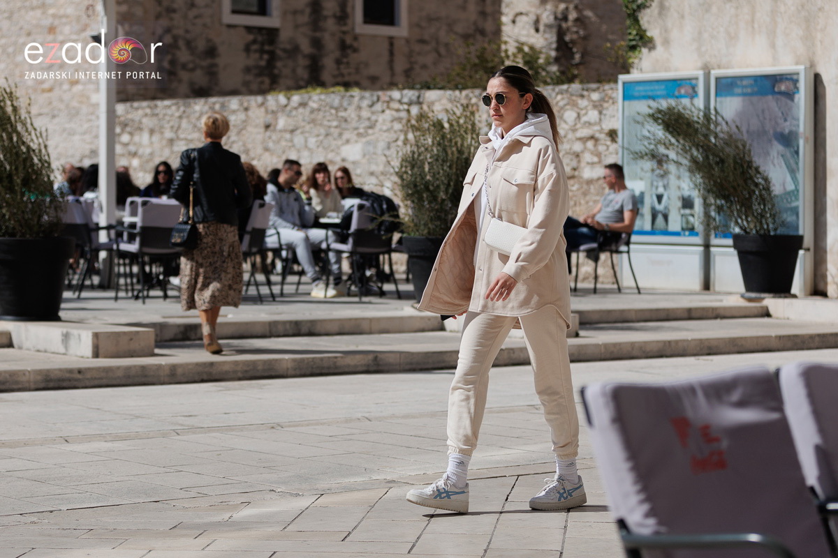 Đir po gradu, subotnja špica 19. ožujka 2022. Đir po gradu, subotnja špica 19. ožujka 2022.