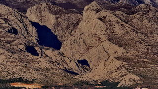 Pag i Velebit s Paga, Foto: Leonard Kvaratntan