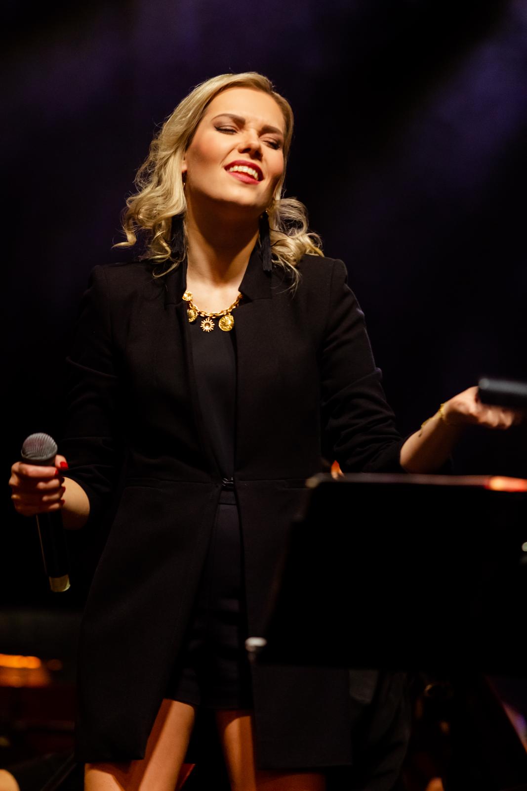 Glazbeni spektakl Rock the Opera održan u Zadru: Dino Jelusić nastupio kao specijalni gost Glazbeni spektakl Rock the Opera održan u Zadru: Dino Jelusić nastupio kao specijalni gost