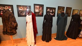 Otvorenje izložbe Abdulaha Seferovića “Dom Bernarde Albe – 1974.” Otvorenje izložbe Abdulaha Seferovića “Dom Bernarde Albe – 1974.”