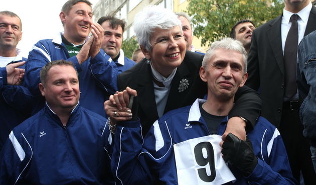 Zadar, 081111.
Premijerka Jadranka Kosor sa ministrima posjetila je Zadar povodom sportskih igara za invalide domovinskog rata, posjetila je i Luku Gazenicu koja je u izgradnji.
Foto : Andrija Lucic / cropix