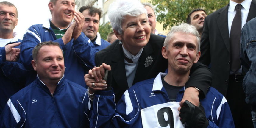 Zadar, 081111.
Premijerka Jadranka Kosor sa ministrima posjetila je Zadar povodom sportskih igara za invalide domovinskog rata, posjetila je i Luku Gazenicu koja je u izgradnji.
Foto : Andrija Lucic / cropix Zadar, 081111.
Premijerka Jadranka Kosor sa ministrima posjetila je Zadar povodom sportskih igara za invalide domovinskog rata, posjetila je i Luku Gazenicu koja je u izgradnji.
Foto : Andrija Lucic / cropix