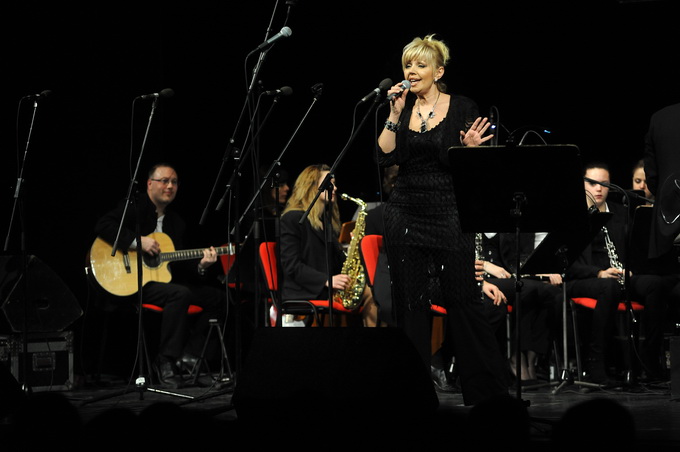 Zadar, 190313.
Gradska glazba Zadar organizirala je u HNK Zadar koncert povodom 20. godisnjice smrti Tomislava Ivcica. Uz Gradsku glazbu i klapu Niko kao domacine, nastupili su Mladen Grdovic, Zorica Kondza, Marina Tomasevic, Davor Pekota, Zoran Jelenkovi Zadar, 190313.
Gradska glazba Zadar organizirala je u HNK Zadar koncert povodom 20. godisnjice smrti Tomislava Ivcica. Uz Gradsku glazbu i klapu Niko kao domacine, nastupili su Mladen Grdovic, Zorica Kondza, Marina Tomasevic, Davor Pekota, Zoran Jelenkovi