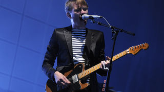 Zagreb, 240609.
Prva vecer T-mobile IN Music Festivala koji se odrzava na Jarunu na dvije pozornice. Kao zvijezde prve veceri nastupili su Lilly Allen, Kraftwerk, Franz Ferdinand na T-mobile stageu i Rokia Traore na Nokia stageu. 
Na fotografiji:  Franc F