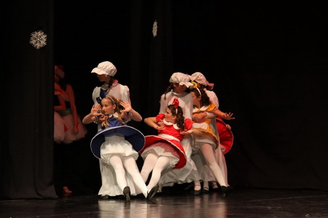 Plesna cestitka Zadarskog plesnog ansambla Plesna cestitka Zadarskog plesnog ansambla