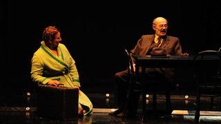 Zadar, 7.3.2012. snimio: Nenad Marčev
HNK Split
Arthur Miller: SMRT TRGOVAČKOG PUTNIKA, drama
redatelj: Dušan Jovanović
premijera: 27. ožujka 2011.
Uloge:
Willy Loman: Mustafa Nadarević,
Linda: Snježana Sinovčić Šiškov
Biff Loman: Mijo Juriši Zadar, 7.3.2012. snimio: Nenad Marčev
HNK Split
Arthur Miller: SMRT TRGOVAČKOG PUTNIKA, drama
redatelj: Dušan Jovanović
premijera: 27. ožujka 2011.
Uloge:
Willy Loman: Mustafa Nadarević,
Linda: Snježana Sinovčić Šiškov
Biff Loman: Mijo Juriši