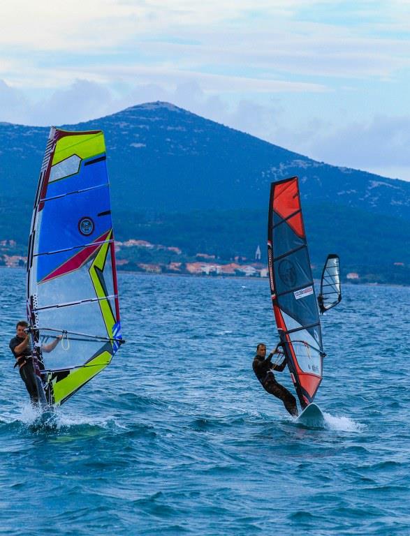 Wind i Kite surfing na Kolovarama 3. studenog 2013.  foto: Tome Grbeša