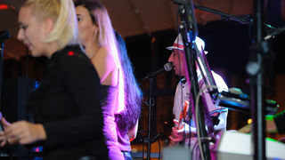 Toto i kraljice u Posh Pubu – foto Ivan Toman Toto i kraljice u Posh Pubu – foto Ivan Toman