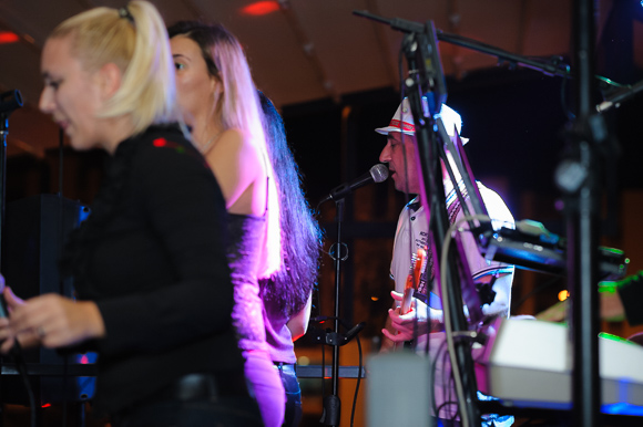 Toto i kraljice u Posh Pubu – foto Ivan Toman Toto i kraljice u Posh Pubu – foto Ivan Toman