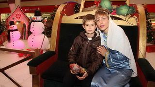 Sv. Luce razveselila mališane u Supernova centru, Foto: Iva Perinčić Sv. Luce razveselila mališane u Supernova centru, Foto: Iva Perinčić