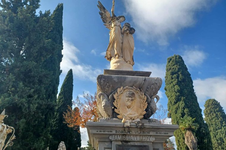 Gradsko groblje Zadar – stare grobnice i impresivni kipovi Gradsko groblje Zadar – stare grobnice i impresivni kipovi