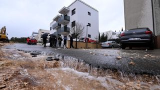 Obilna kiša poplavila Zadar i okolicu