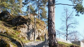 Prijepodne u Cazinu, Kostelski buk i posjet tvrđavi Ostrožac