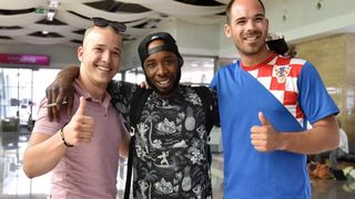 Britanski turist Leon Mitchell, o kojem su zadarski taskisti skrbili nakon što je prevaren i opljačkan ostao bez novca danas se vraća u London.  Photo: Dino Stanin/PIXSELL