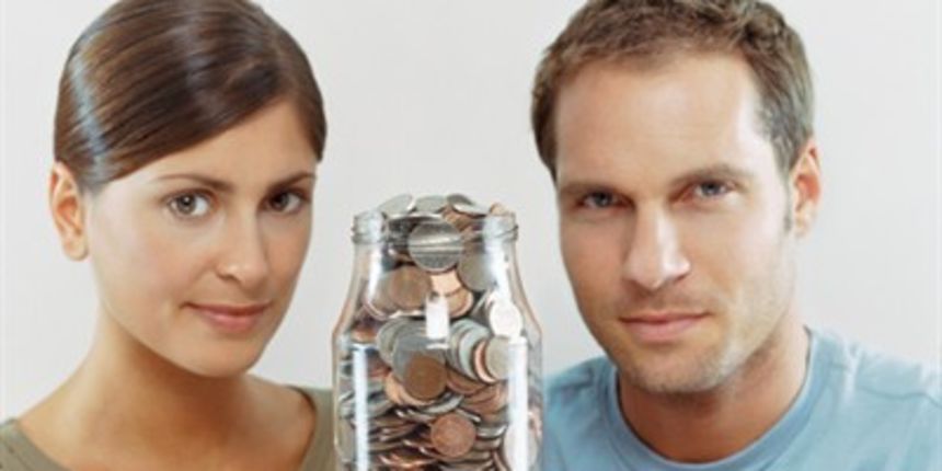 Muškarcu brak vrijedi 150 tisuća kuna, a ženi 74 tisuće (Tportal.hr) Muškarcu brak vrijedi 150 tisuća kuna, a ženi 74 tisuće (Tportal.hr)